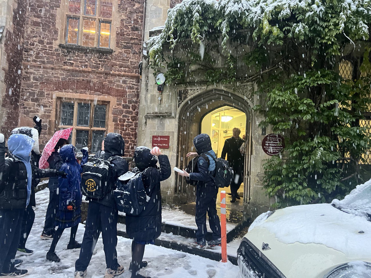 Exeter choristers in the snow